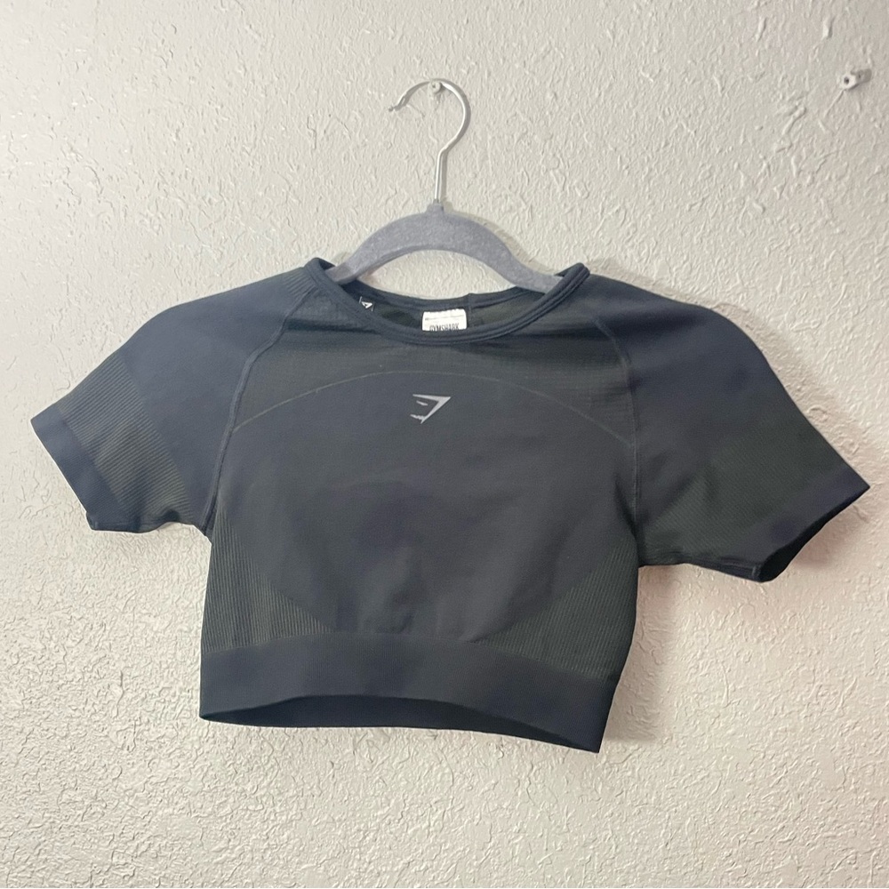 Gym Shark Women’s Black Crop gym top Small
